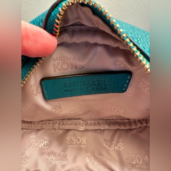 MK Zippered pouch Teal. - Picture 5 of 7